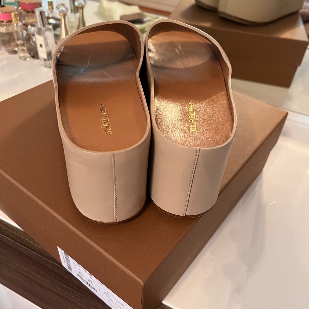 Burberry sandals - Picture 6 of 8